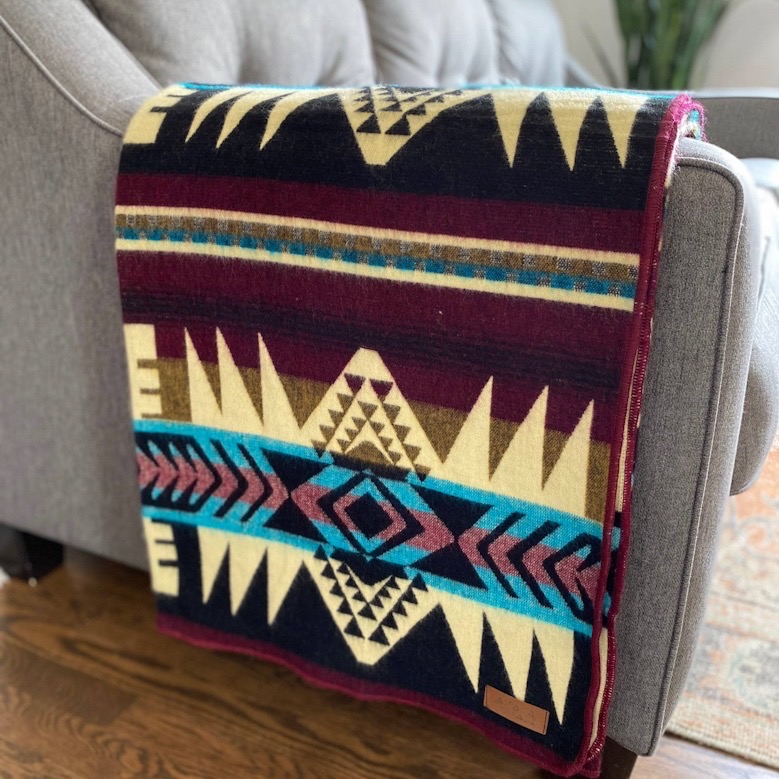 Alpakkapledd Andisk SouthWest over armlen