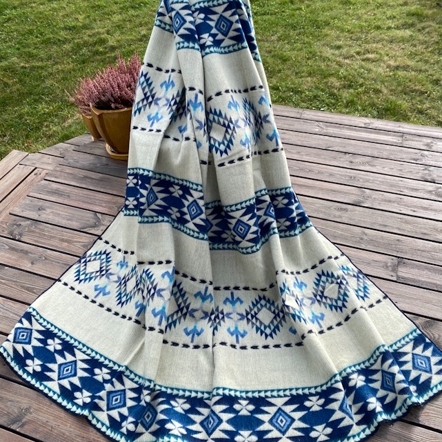 Alpakkapledd - Creamy Blue bakside