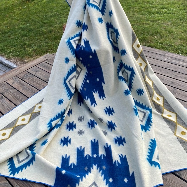 Alpakkapledd Blue Sunset bakside