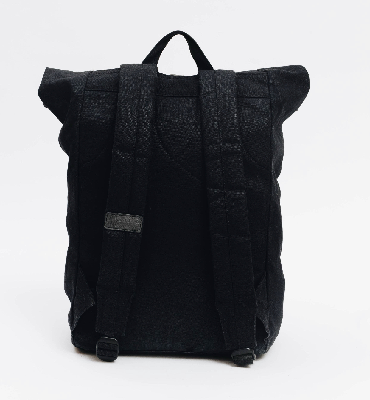 Pilatus ryggsekk svart bakside