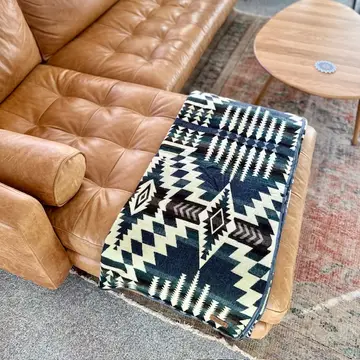 Aplakkapledd - Andean Forest